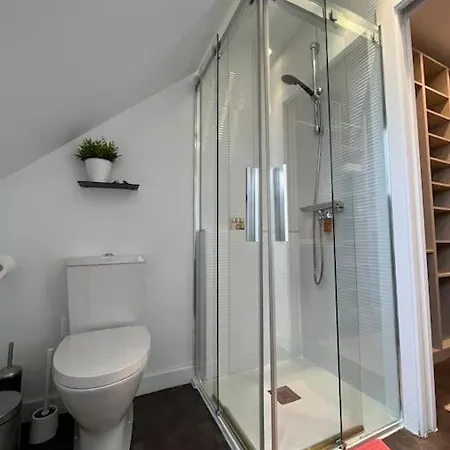 Apartment Aura Oviedo,atico Con Garaje,604c