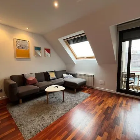 Aura Oviedo,atico Con Garaje 604c By R2r Consulting 奥维耶多