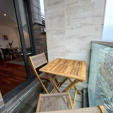 Aura Oviedo,atico Con Garaje 604c By R2r Consulting * Овьедо